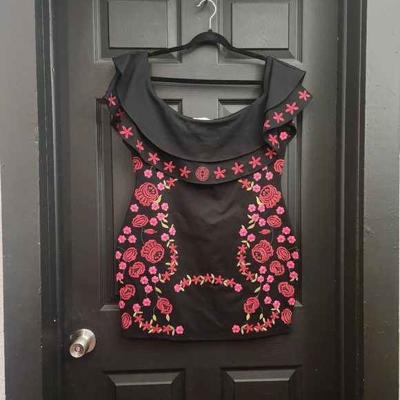 Herencia Collection Aztec Princess Embroidered Dress - Picture 4 of 12